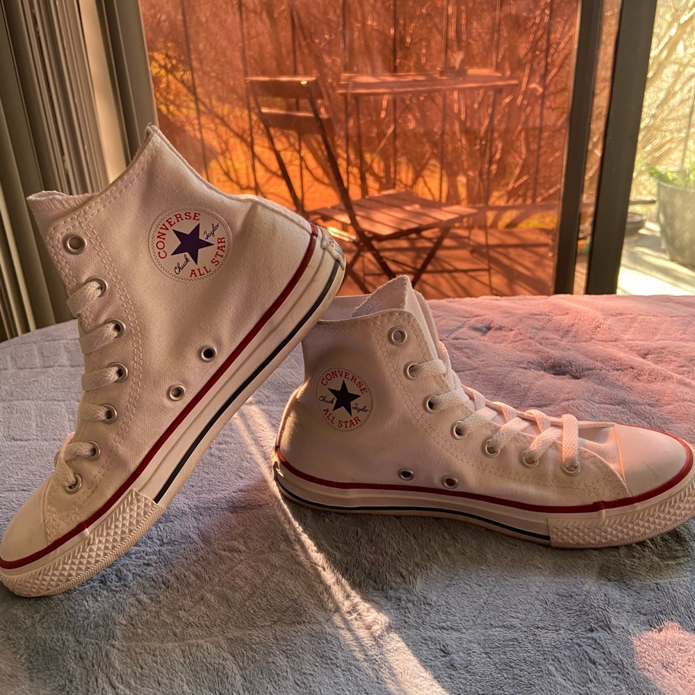 Converse Chuck Taylor All Star Hi Sneaker - white, size 3US